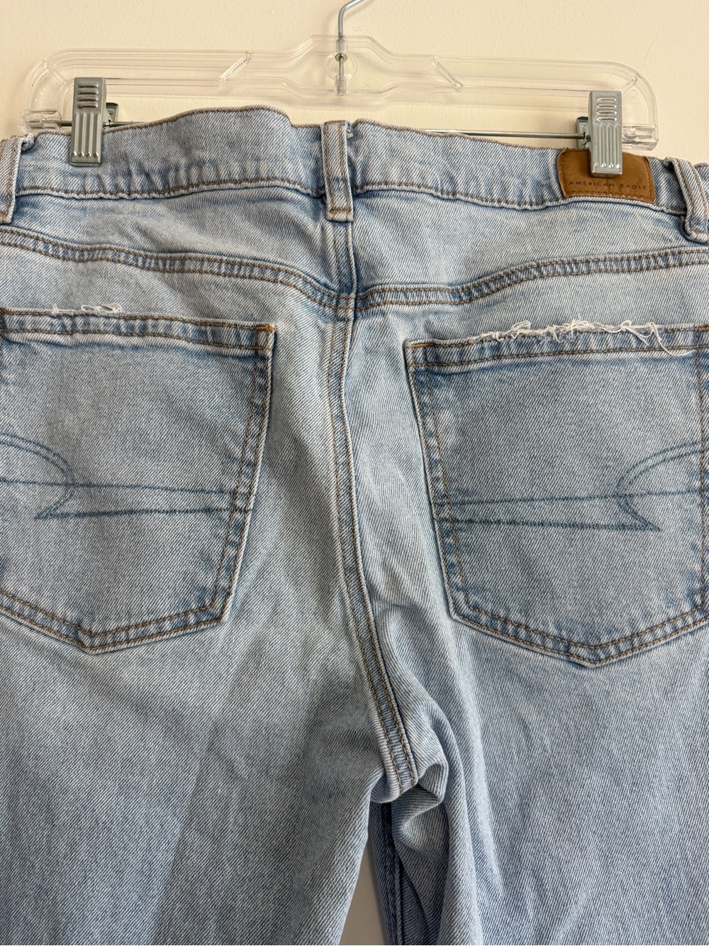 American Eagle Outfitters Light Blue Denim Jeans - Picture 7 of 10